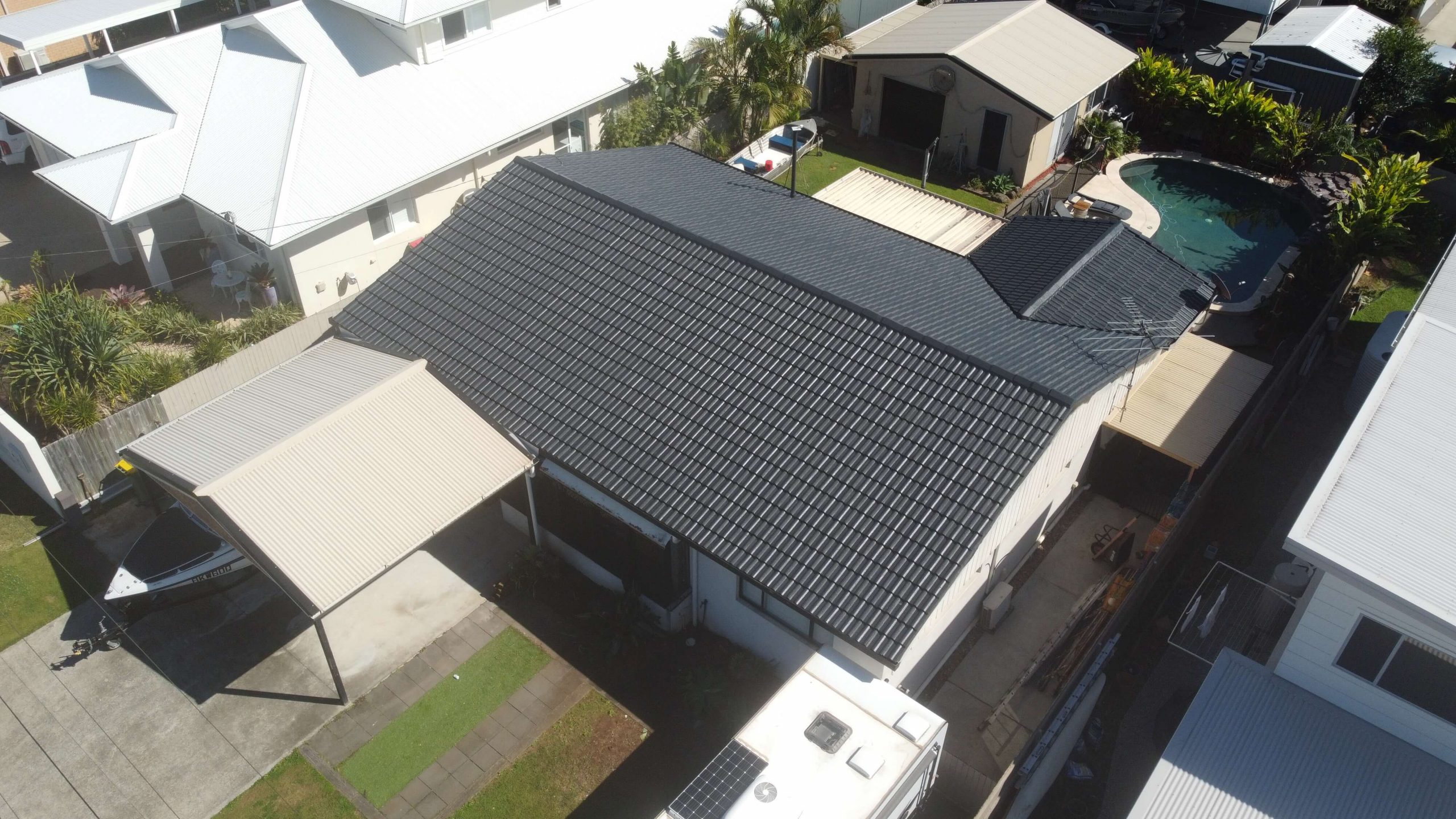 Roof painting job at Victoria Point, photo 12