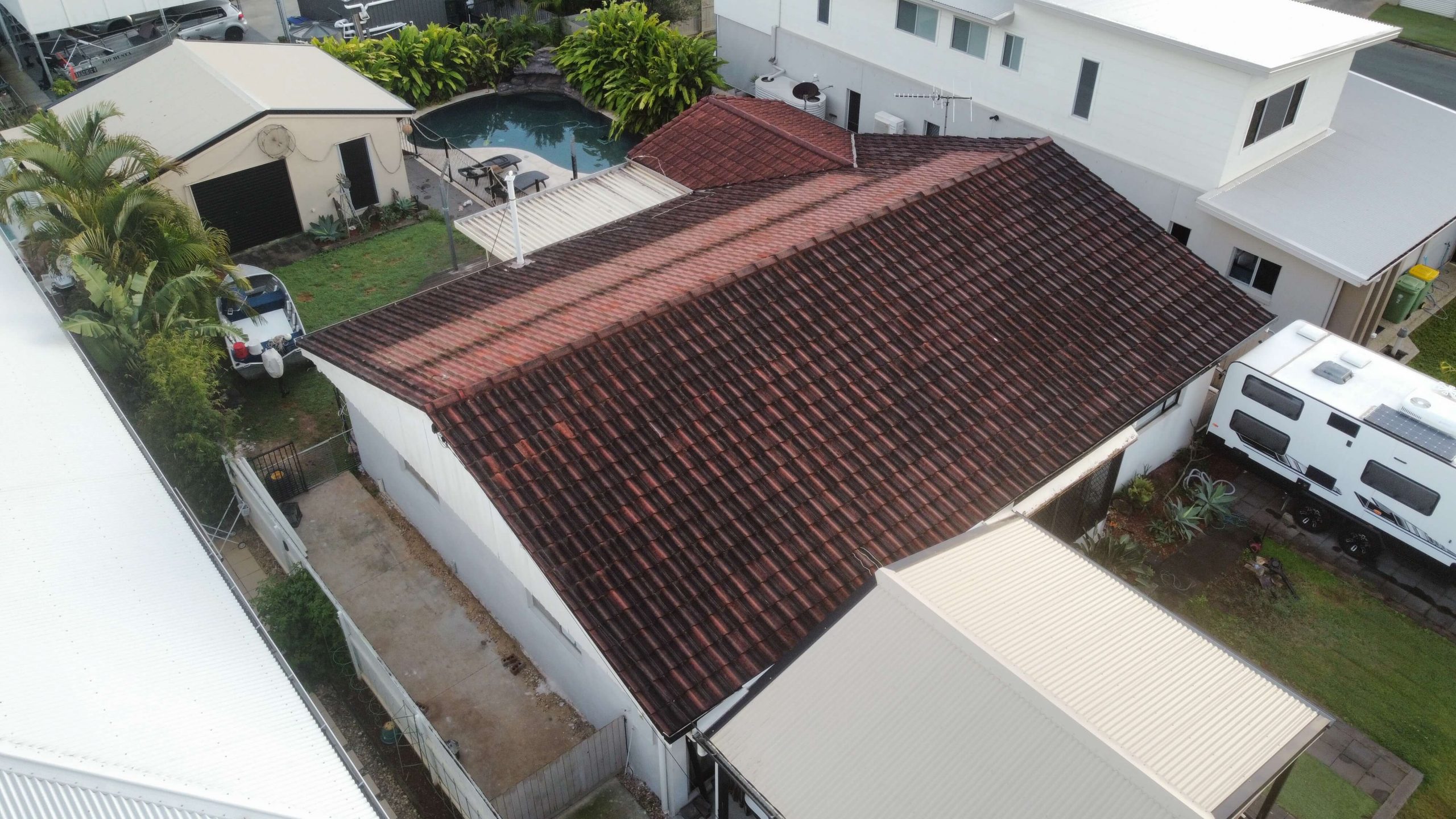 Roof painting job at Victoria Point, photo 6